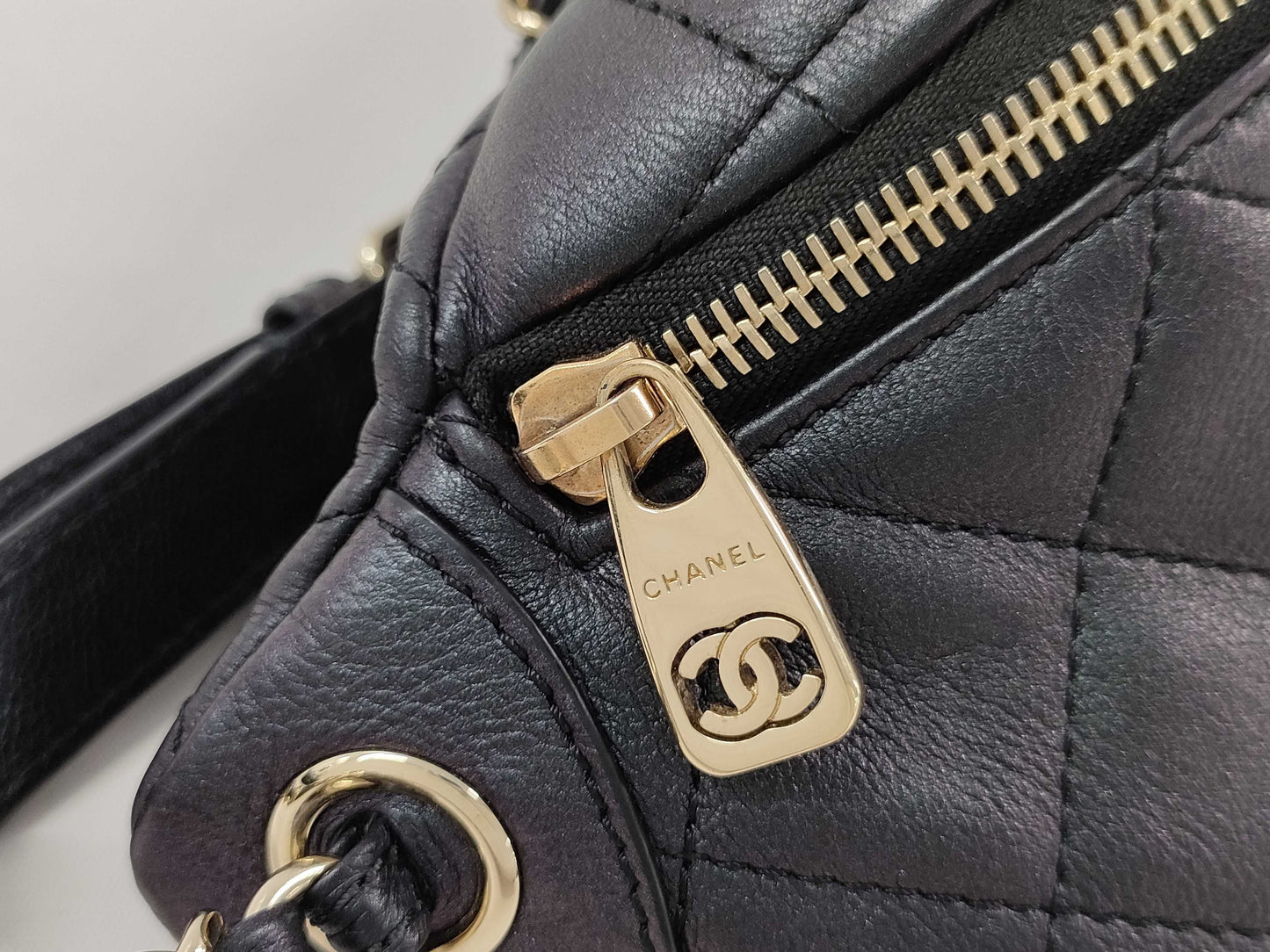 CHANEL Matelasse Caviar Skin Waist Bag