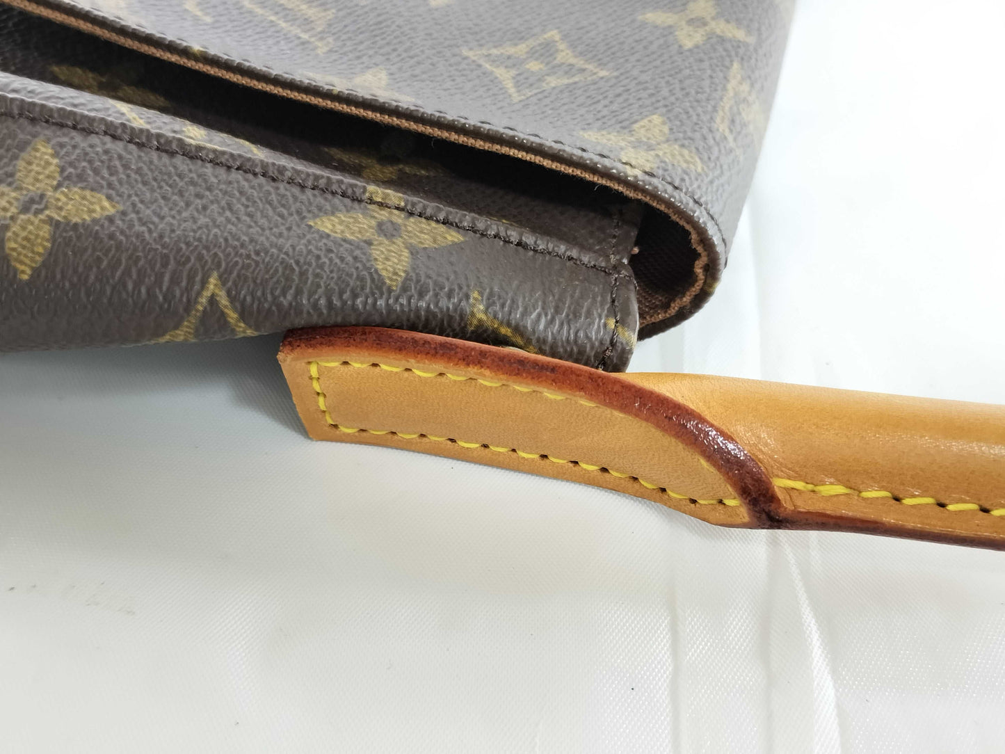 LOUIS VUITTON Monogram Mini Looping M51147 MO1012 Shoulder Bag