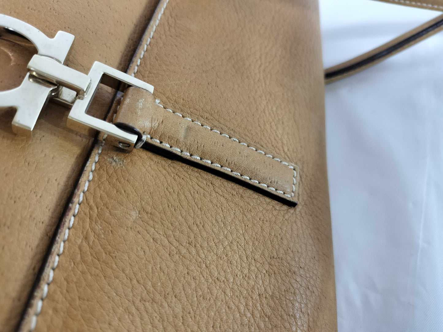 Salvatore Ferragamo Leather Camel Shoulder Bag