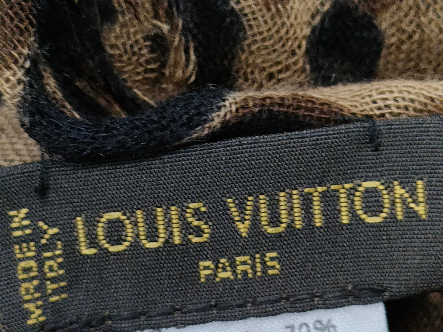 LOUIS VUITTON Brown Leopard Print Scarf