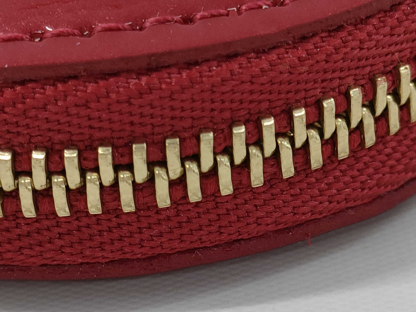 LOUIS VUITTON M93562 Vernis Porte Monnaie Cool Red Heart Coin Case