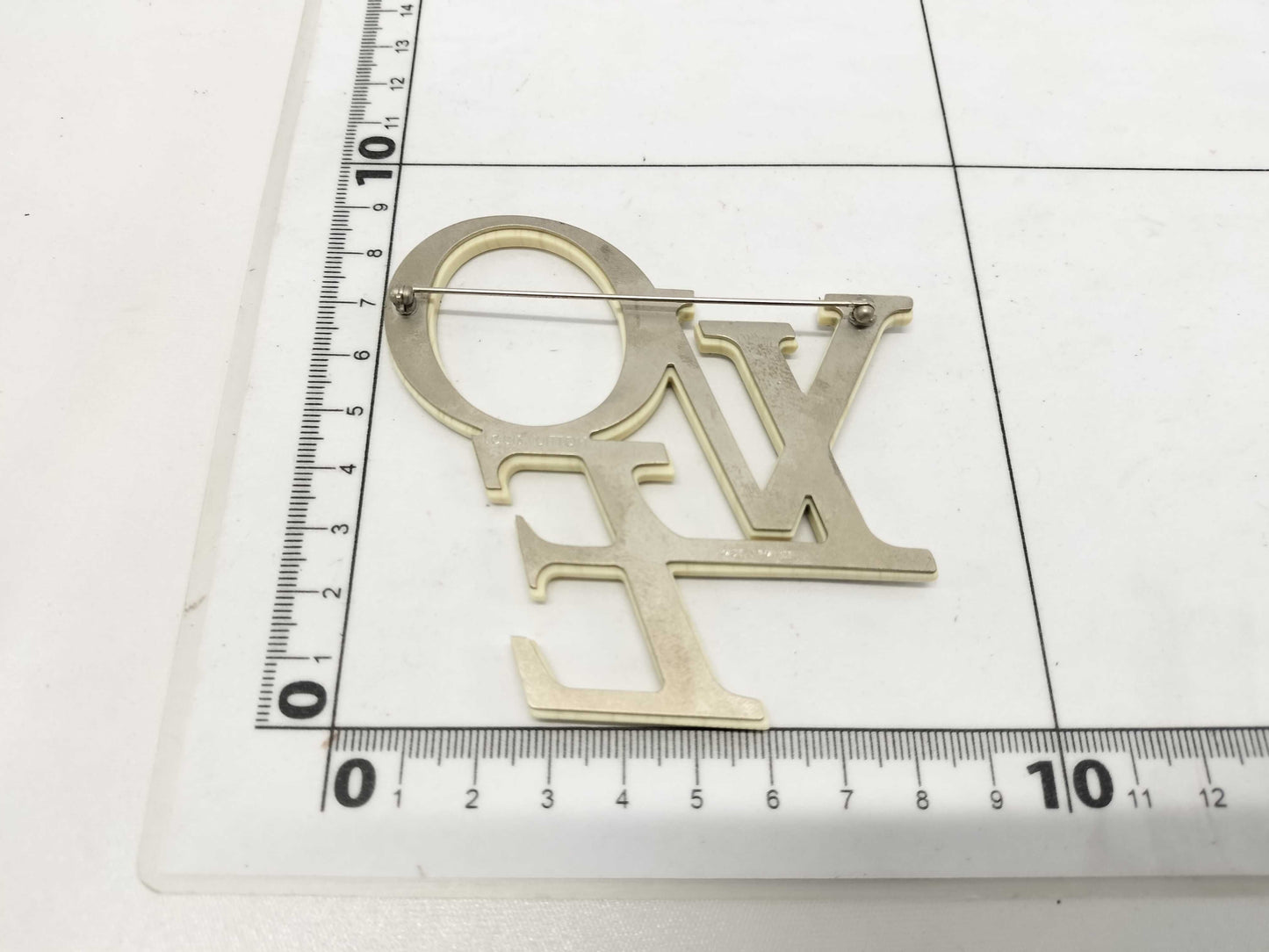 LOUIS VUITTON M65490 Broche That's Love Brooch Rhinestone A Brooch