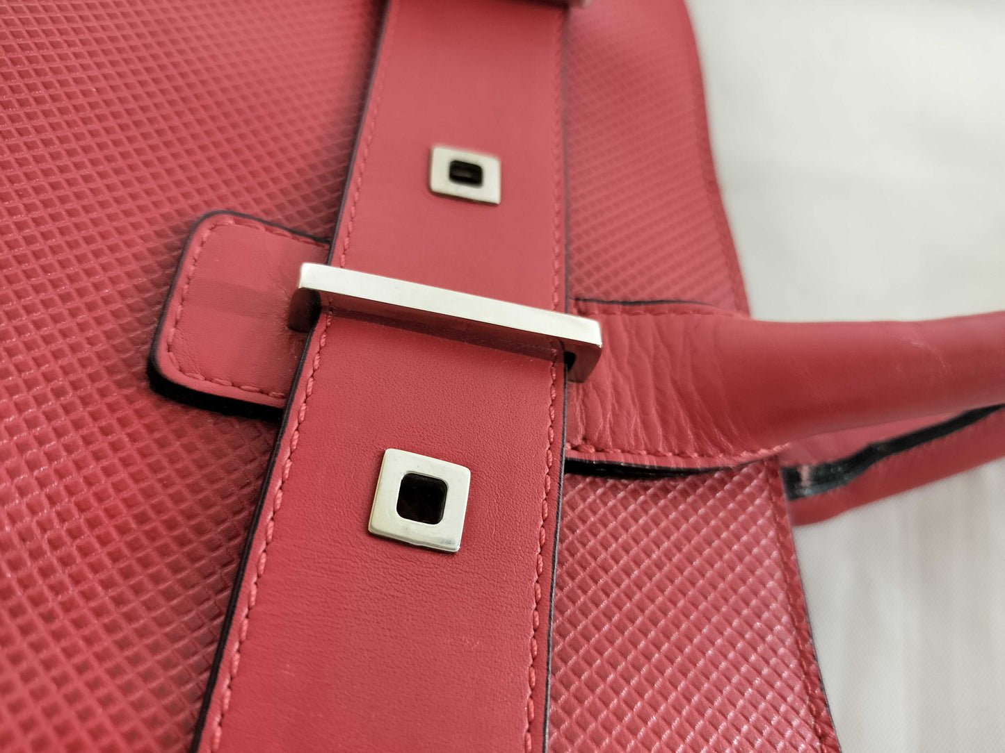 BOTTEGA VENETA Leather Tote Bag Red