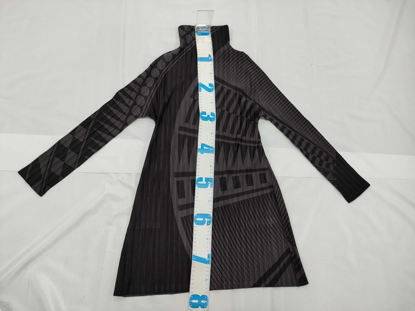 ISSEY MIYAKE Pleats Please Patterned High Neck Monotone Top