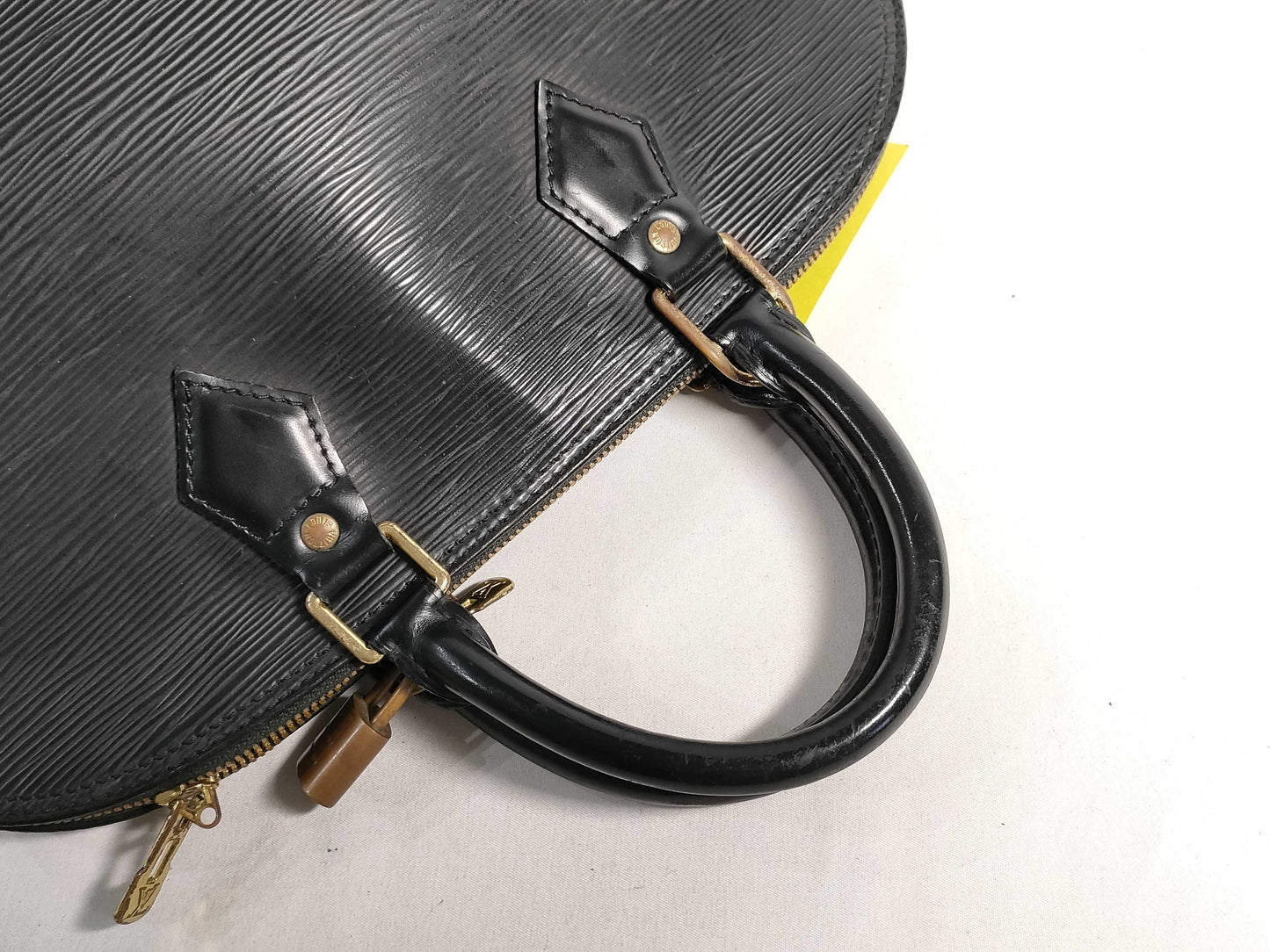 LOUIS VUITTON Epi Alma PM Handbag Handbag
