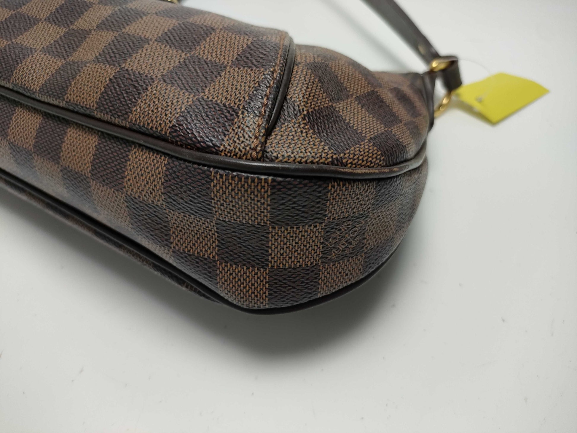 LOUIS VUITTON Damier N48180 Thames PM Shoulder Bag