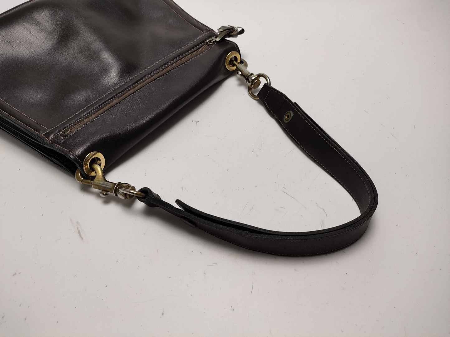 GUCCI Old Leather One-Shoulder Shoulder Bag