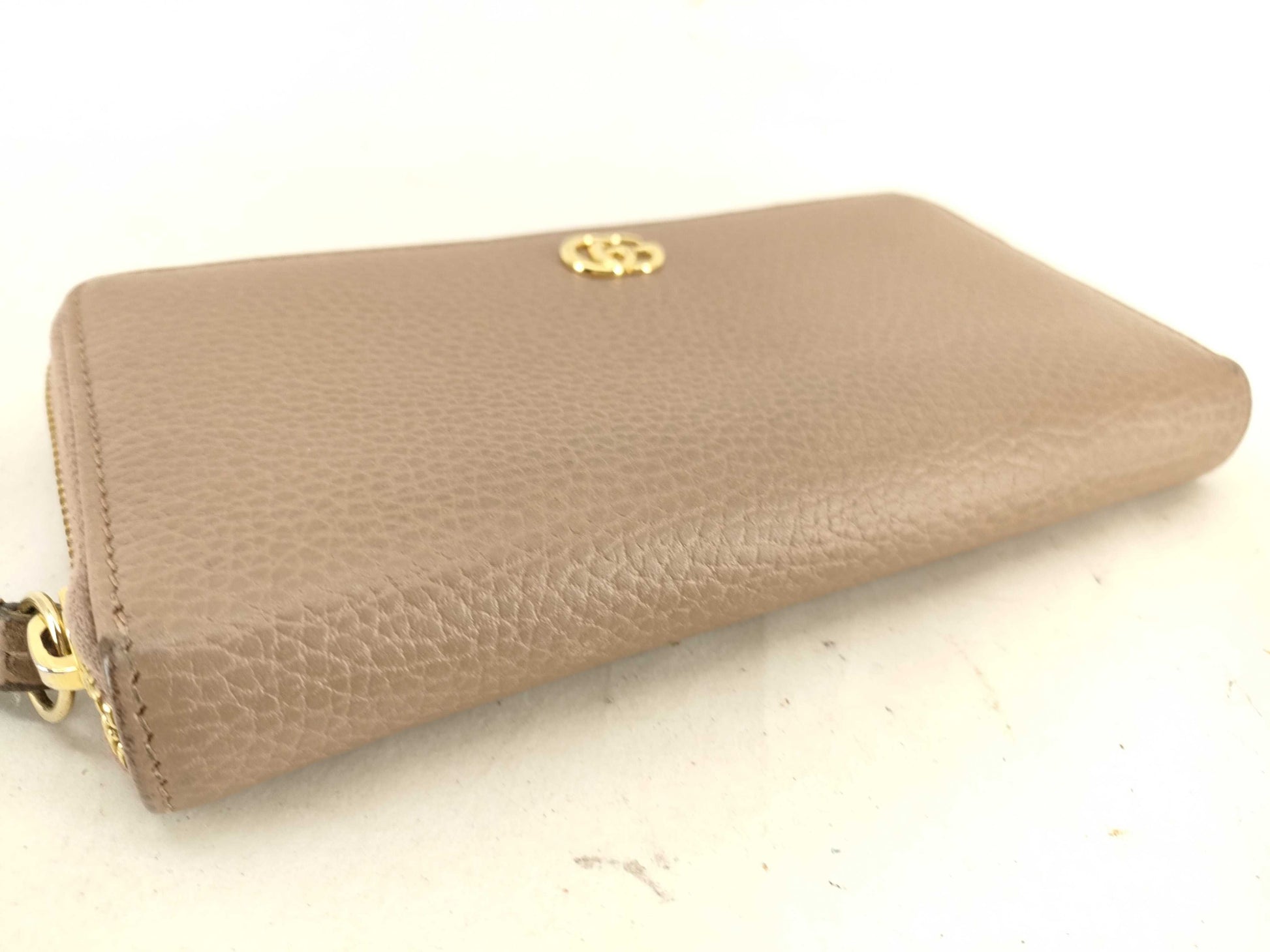 GUCCI 456117 GG Marmont Round Zip Wallet
