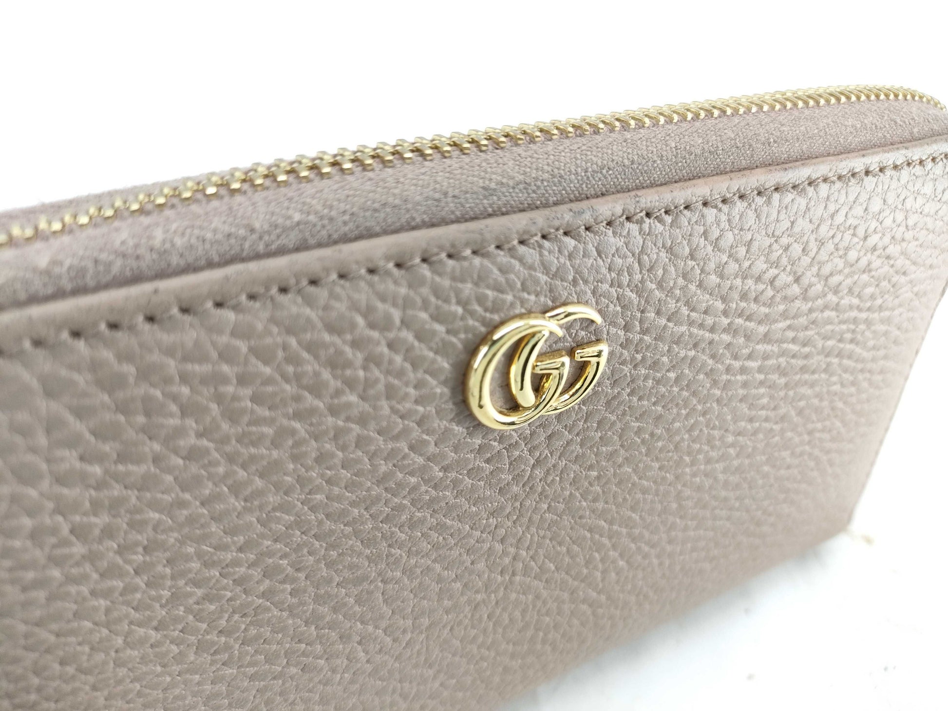 GUCCI 456117 GG Marmont Round Zip Wallet