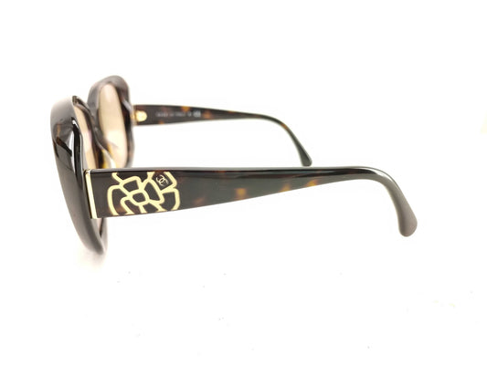 CHANEL Logo 5428-A Sunglasses with Box and Case