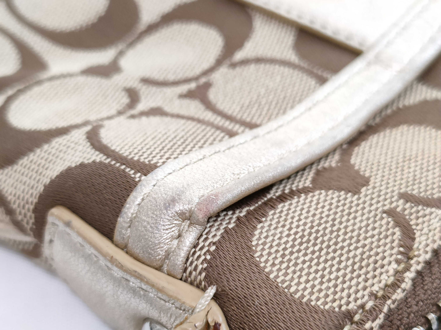 COACH Signature Signature Bag Shoulder Bag