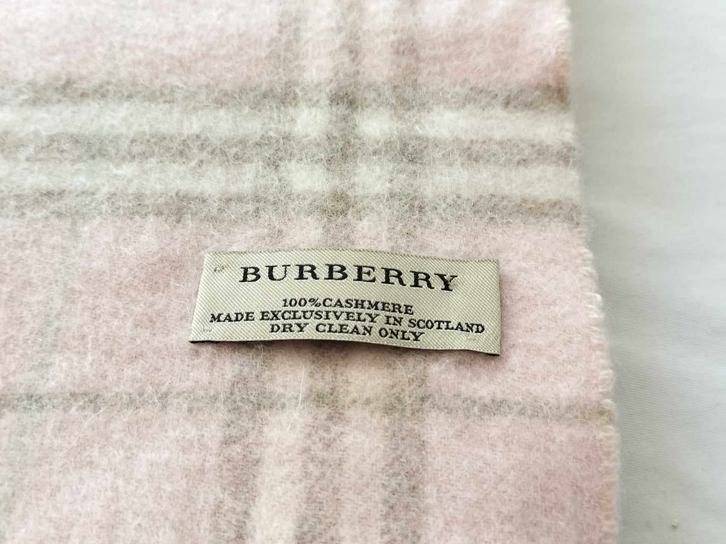 BURBERRY Check Cashmere Pink Scarf