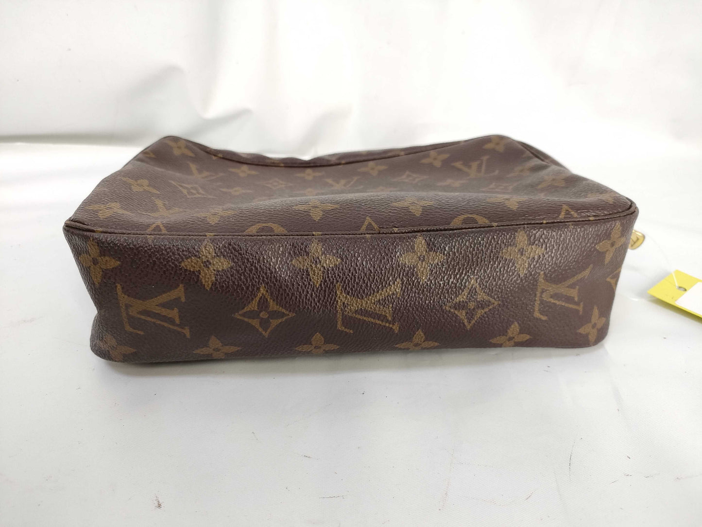 LOUIS VUITTON Monogram M47524 True Toilet 23 Pouch