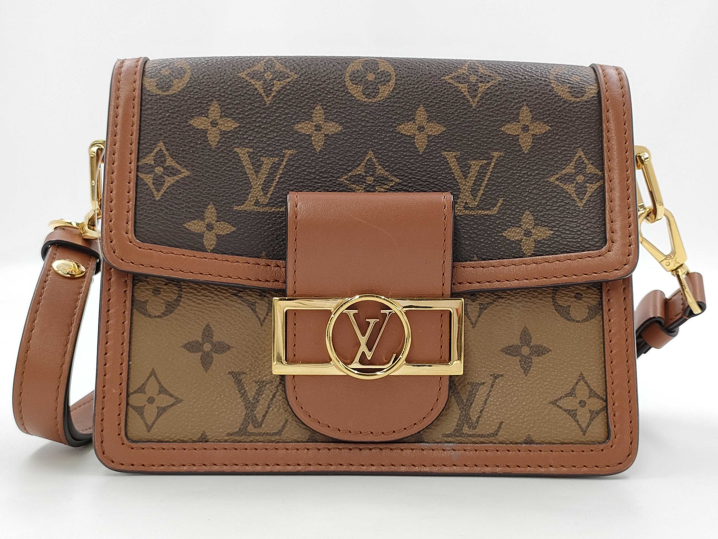 LOUIS VUITTON Monogram Monogram Reverse Dauphine Shoulder Bag with Shoulder Strap