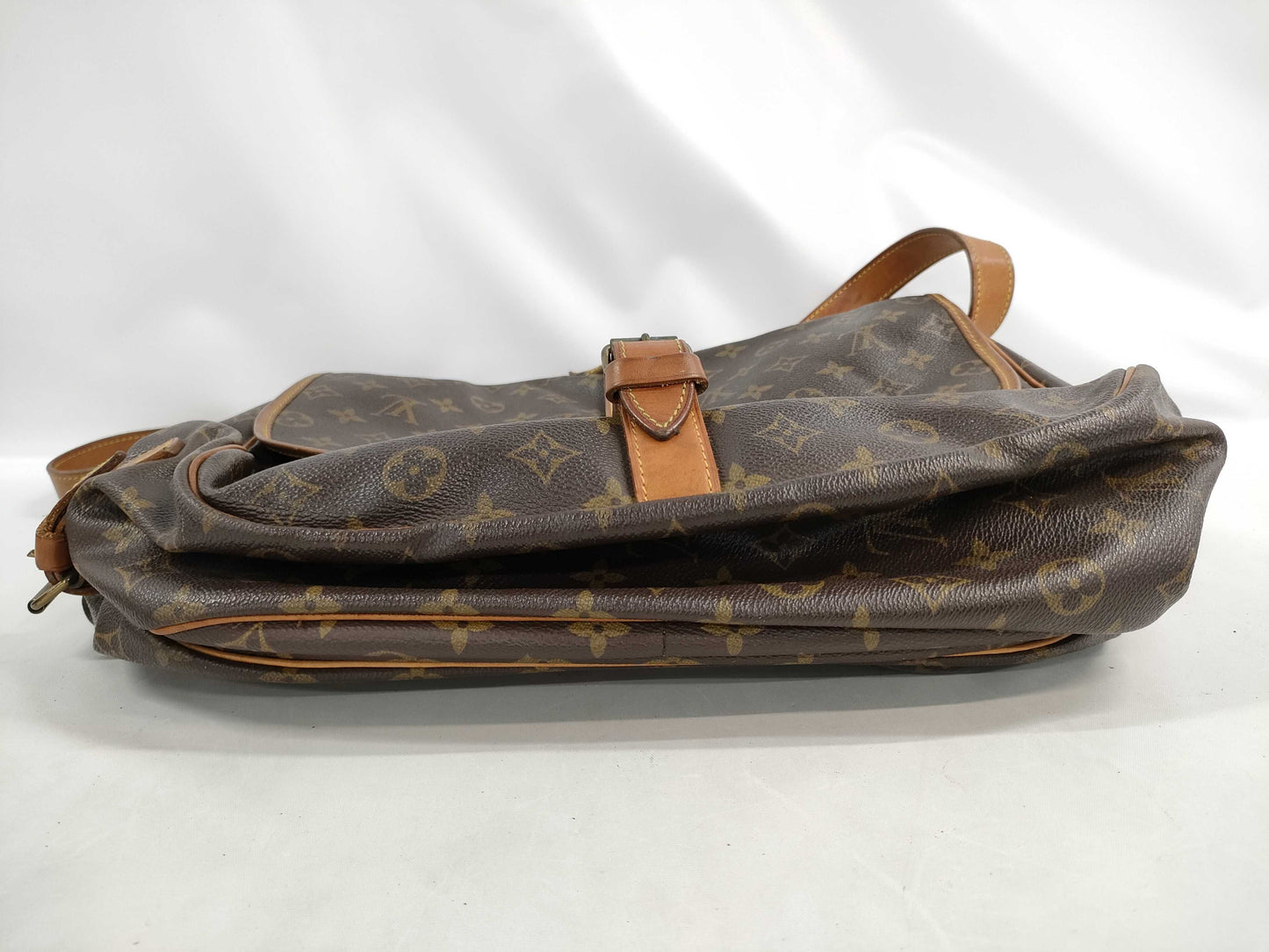 LOUIS VUITTON Monogram M42254 Saumur 35 Shoulder Bag