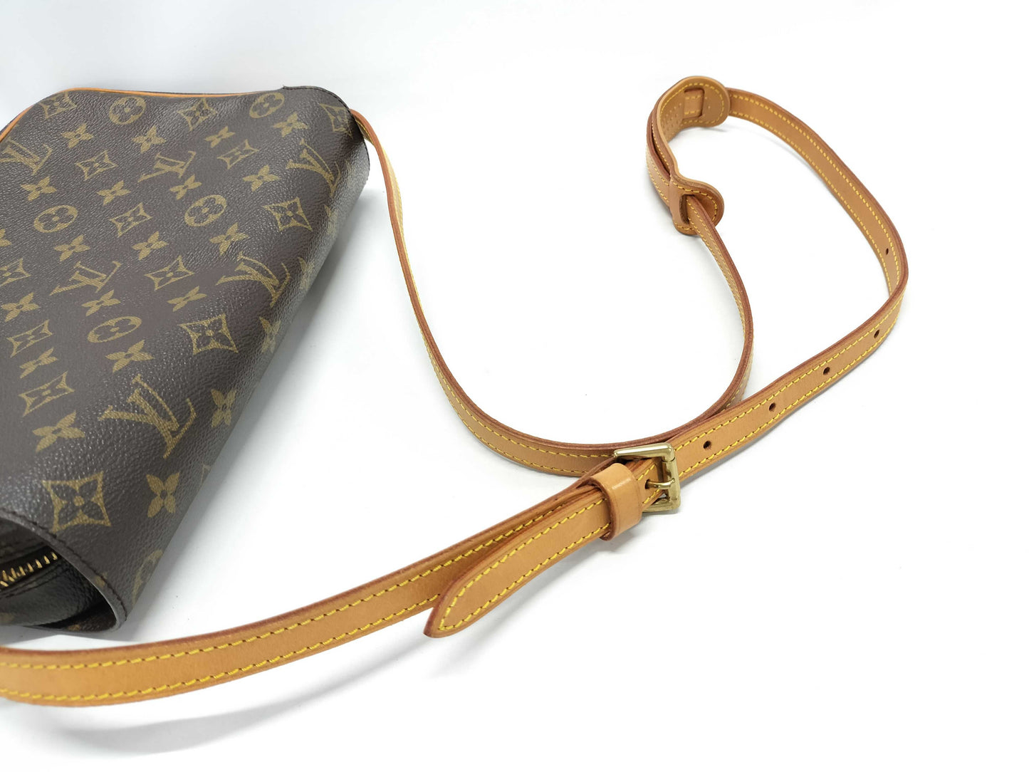 LOUIS VUITTON Monogram Saint Germain 28 Shoulder Bag