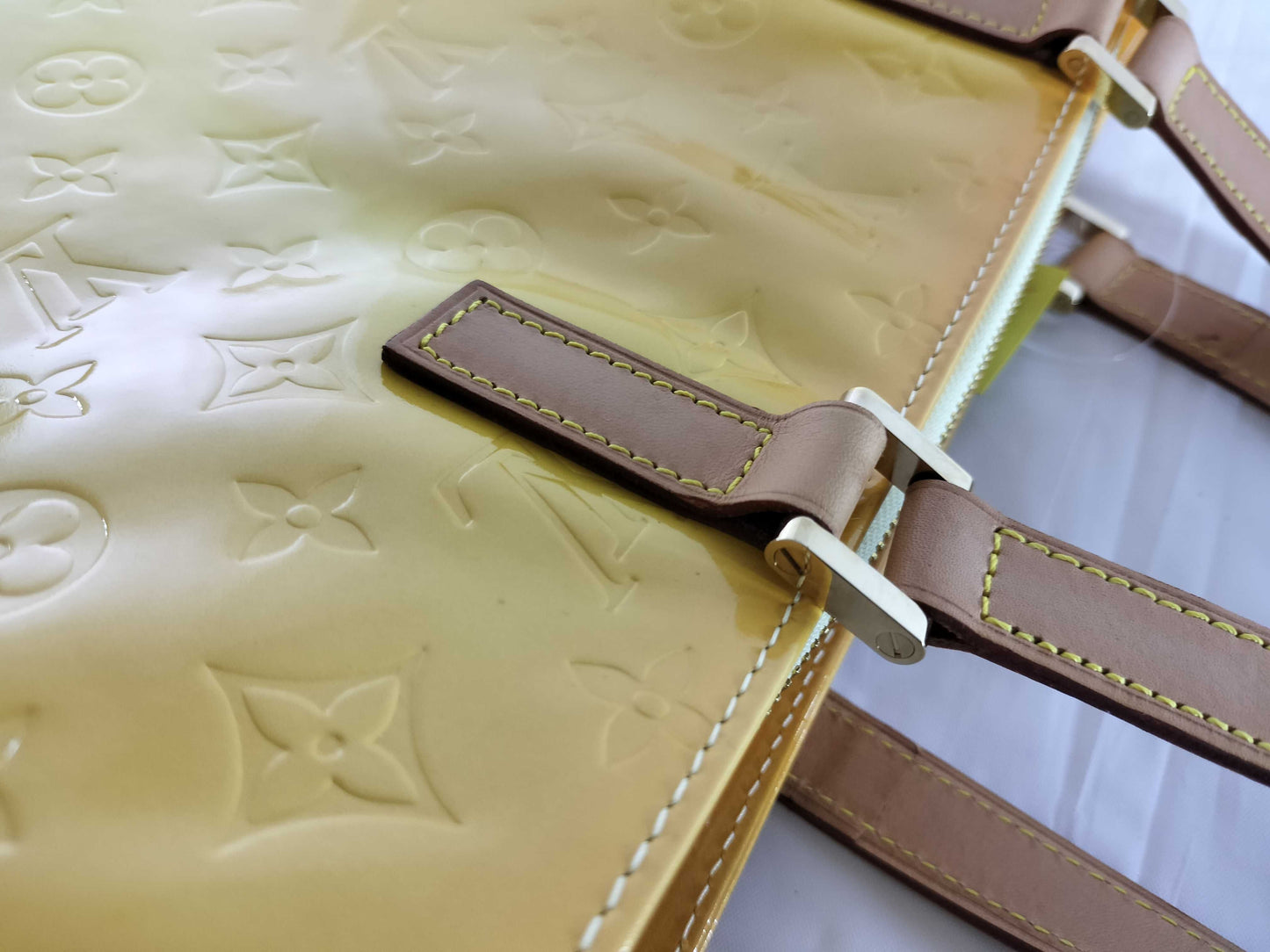 LOUIS VUITTON Vernis Columbus Tote Bag