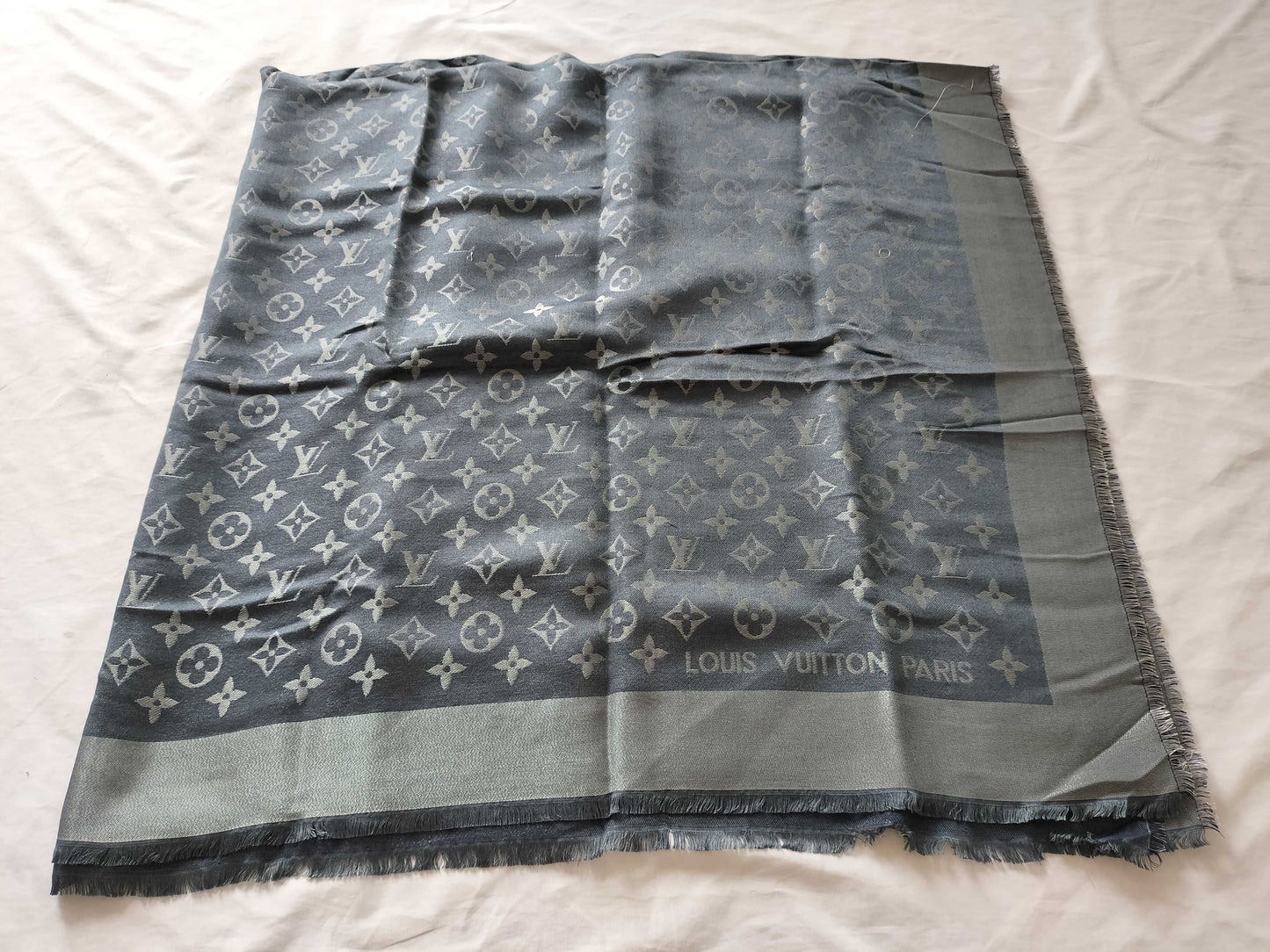 LOUIS VUITTON Monogram Monogram Large Scarf Scarf