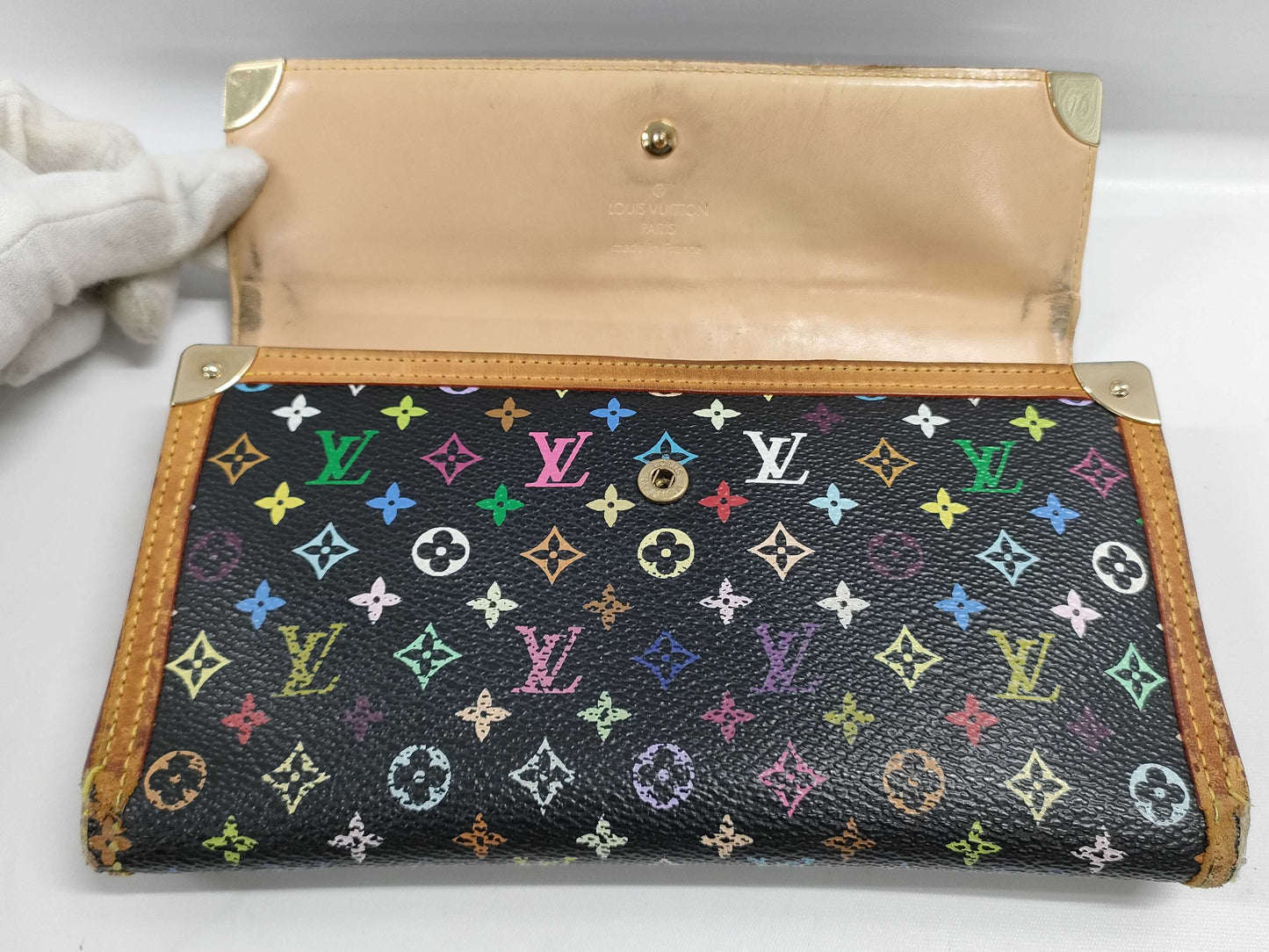 LOUIS VUITTON long wallet