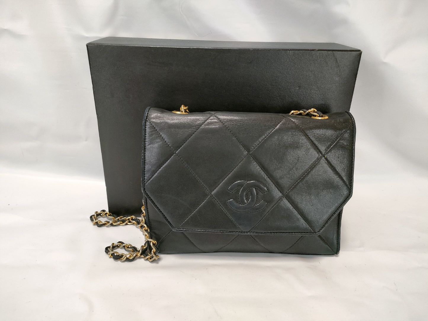 CHANEL Lambskin Vintage Chain Shoulder Bag