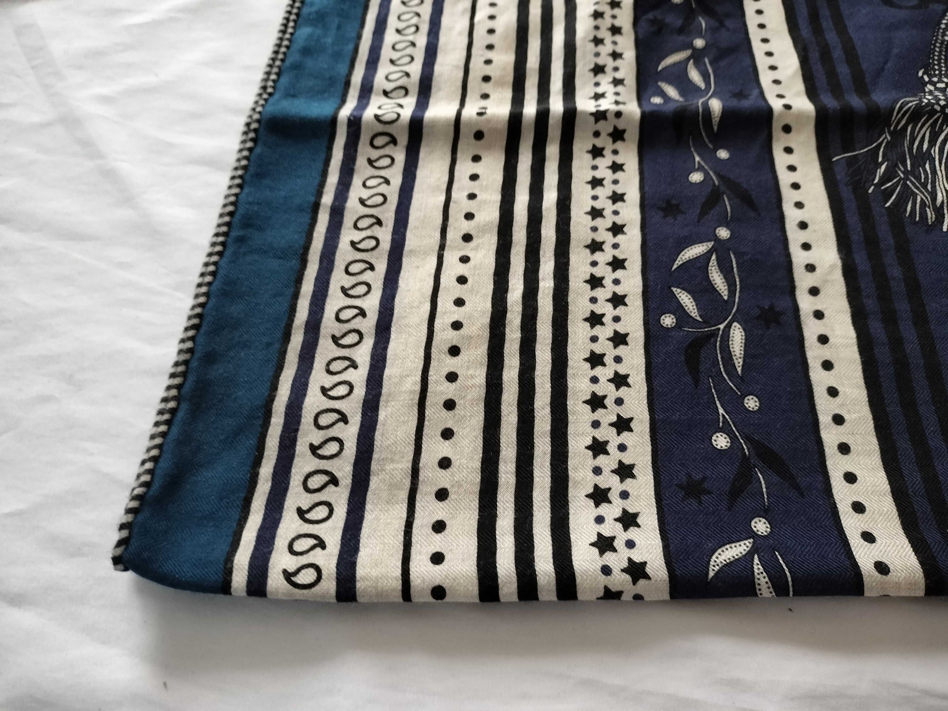 HERMES Carre Jean Carre 140 Festival des Amazones Large Scarf