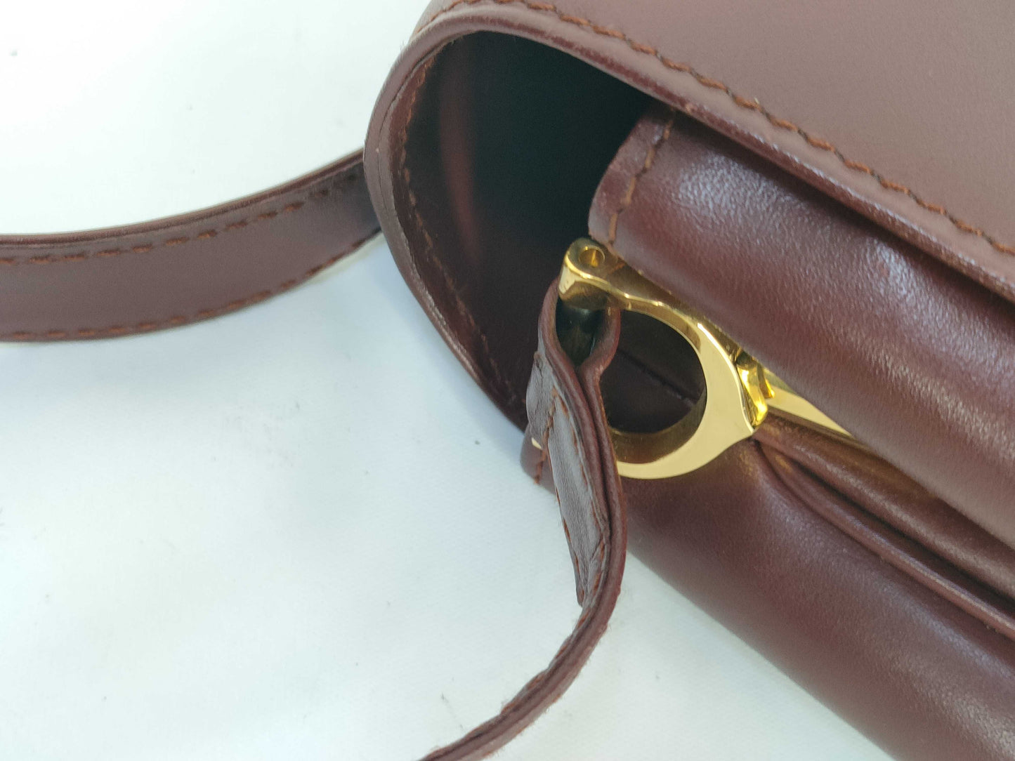 Cartier Must Must Shoulder Bordeaux Shoulder Bag