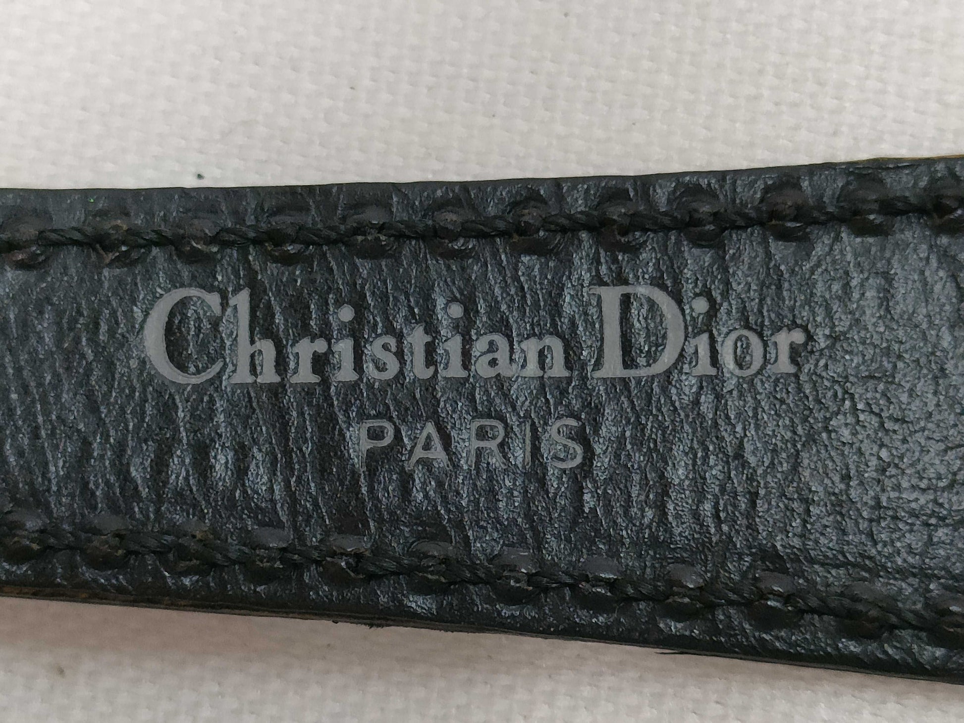 Cartier Burberry/Gucci Accessory Case/Belt/Strap Set Belt