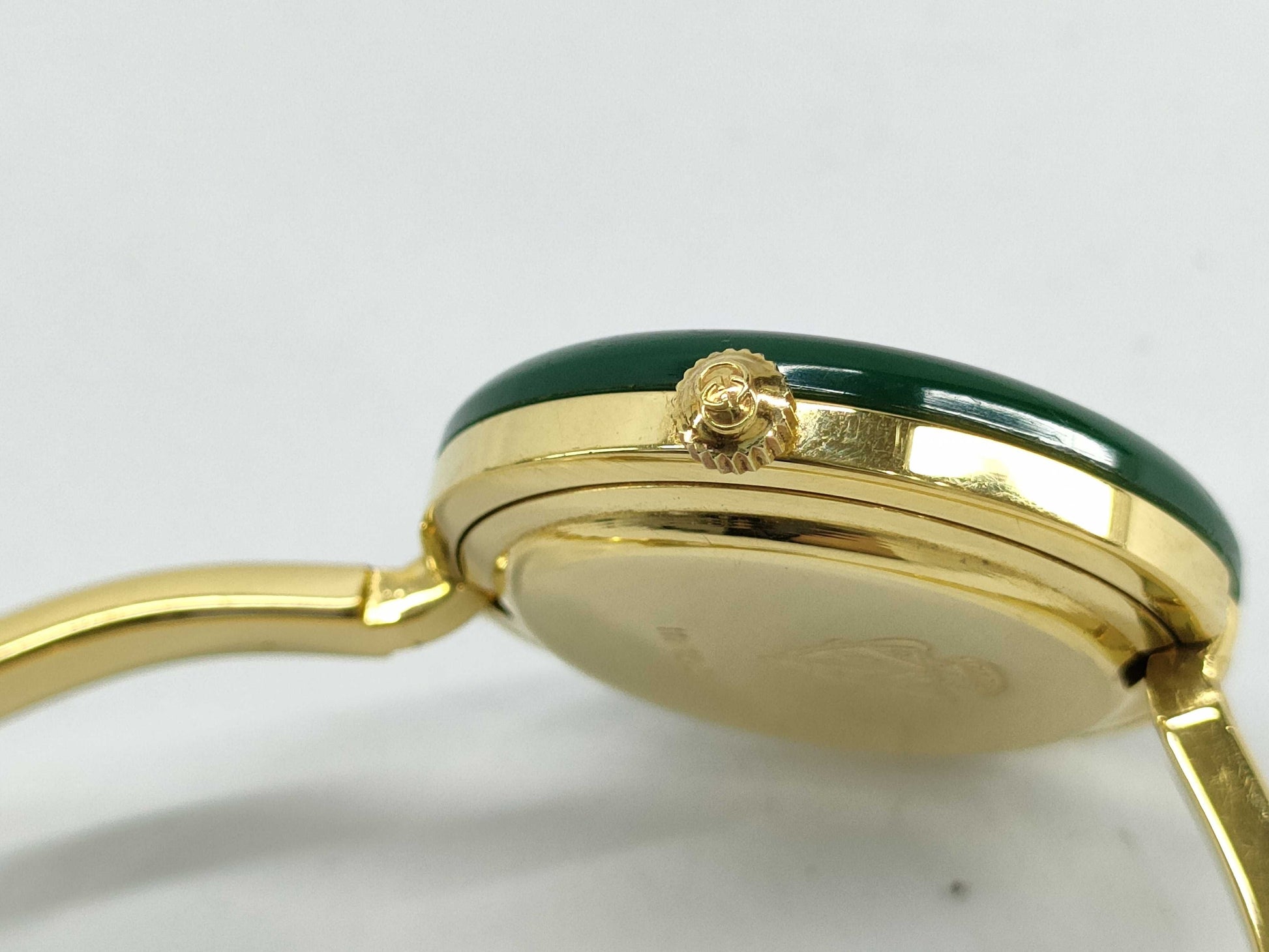 GUCCI 11/12.2 Quartz Unmoving Women's Watch