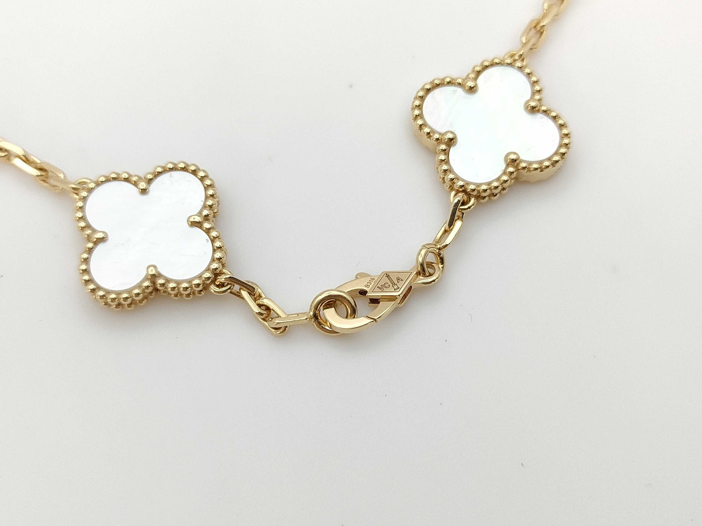 Van Cleef&Arpels Vintage Alhambra Shell 10P YG AU750 25.2g Necklace