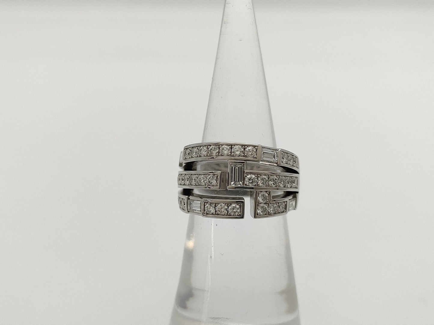 HARRY WINSTON Traffic Accent WG AU750 16.1g Ring