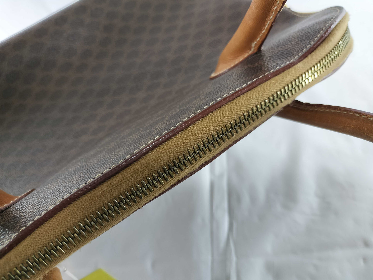CELINE Handbag