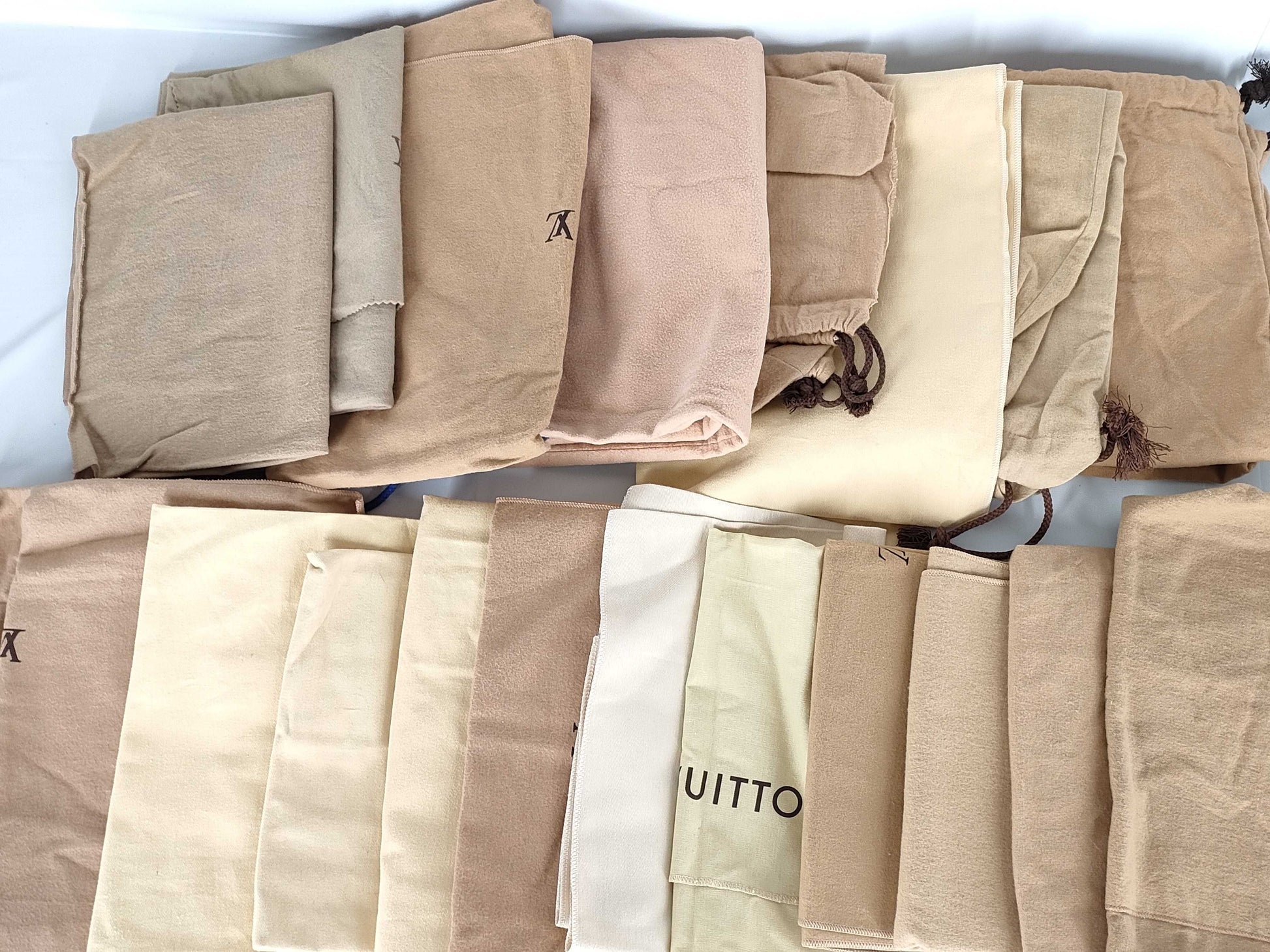 LOUIS VUITTON Large Dust Bags *Set of 20 Other Accessories