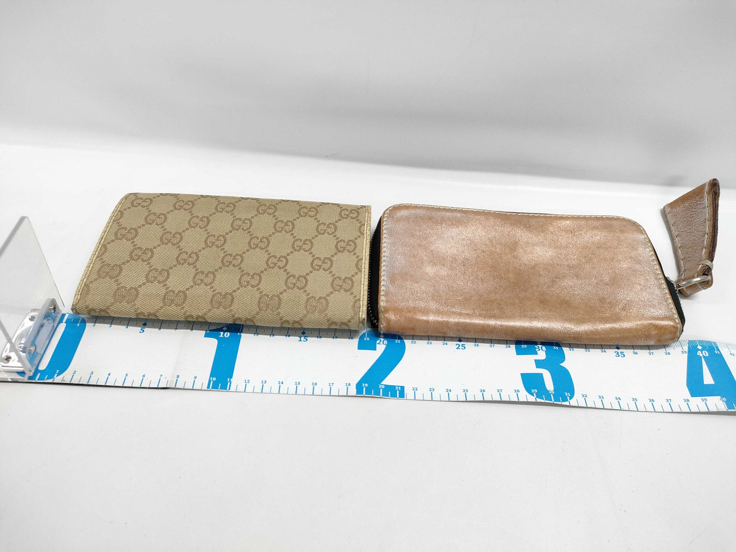 GUCCI clasp wallet
