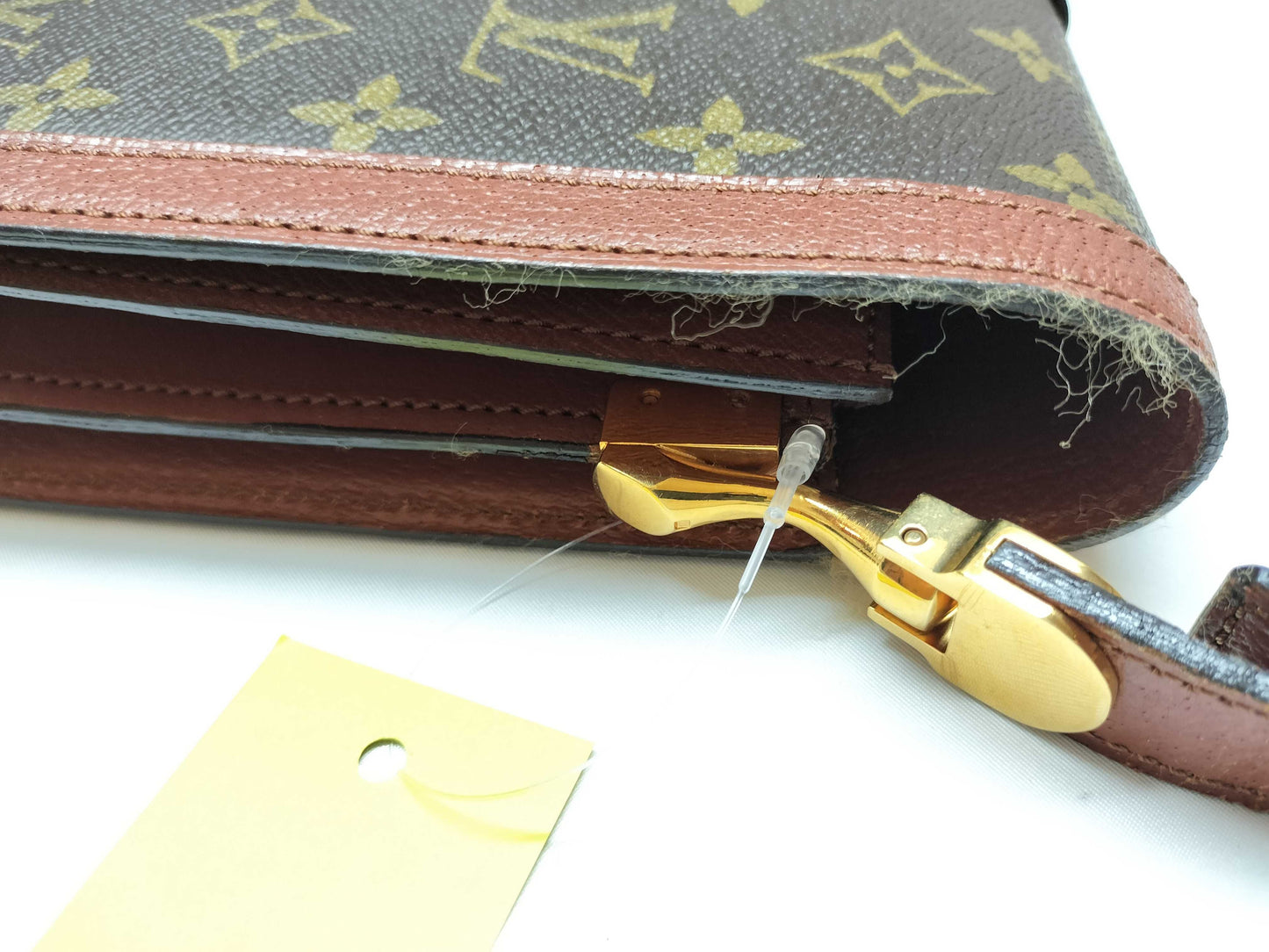 LOUIS VUITTON Monogram M51412 Long Point Shoulder Bag