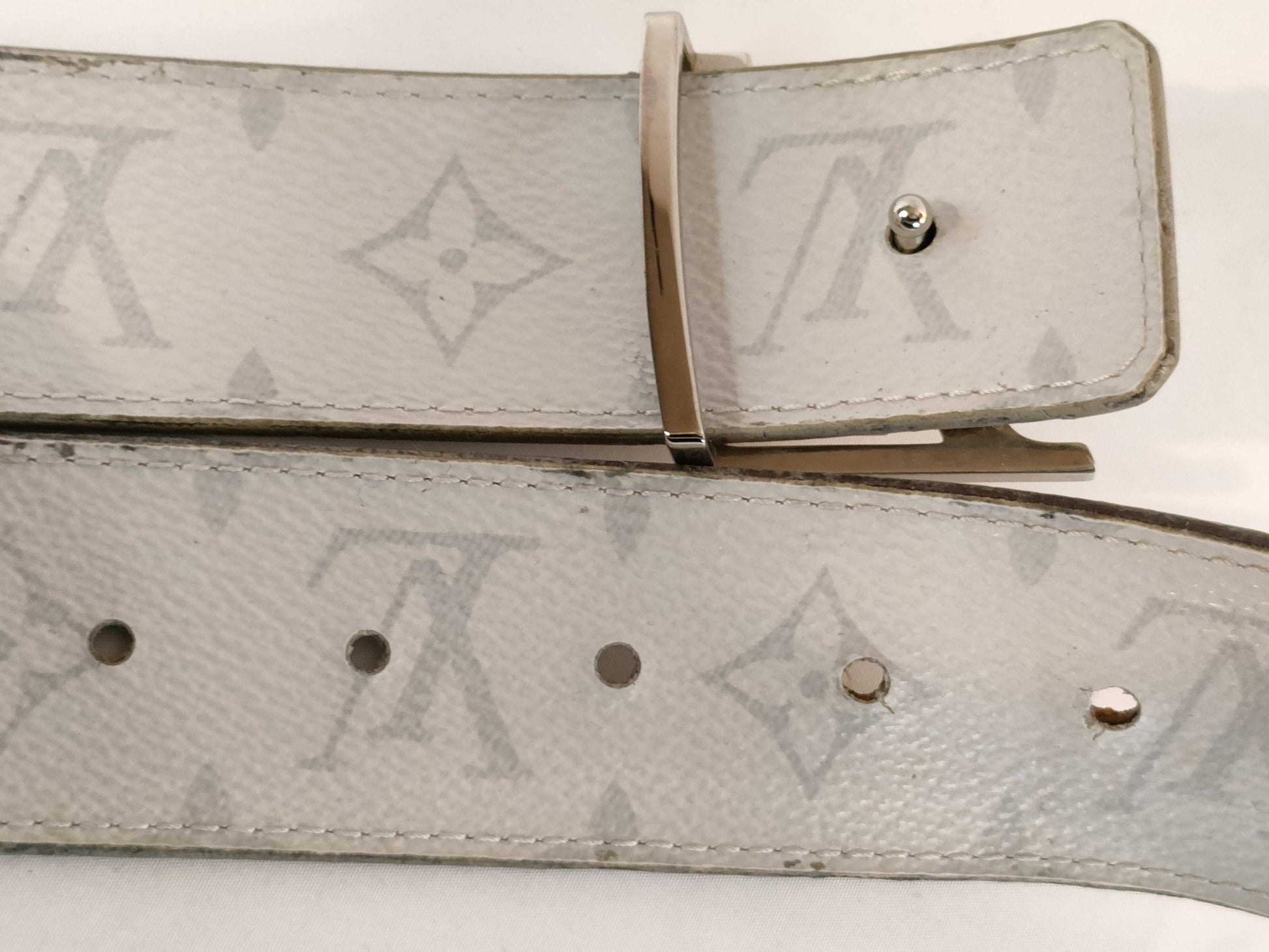 LOUIS VUITTON Monogram Santur Belt