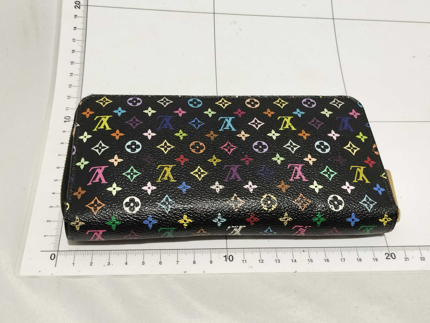 LOUIS VUITTON Monogram Multicolor Zippy Wallet