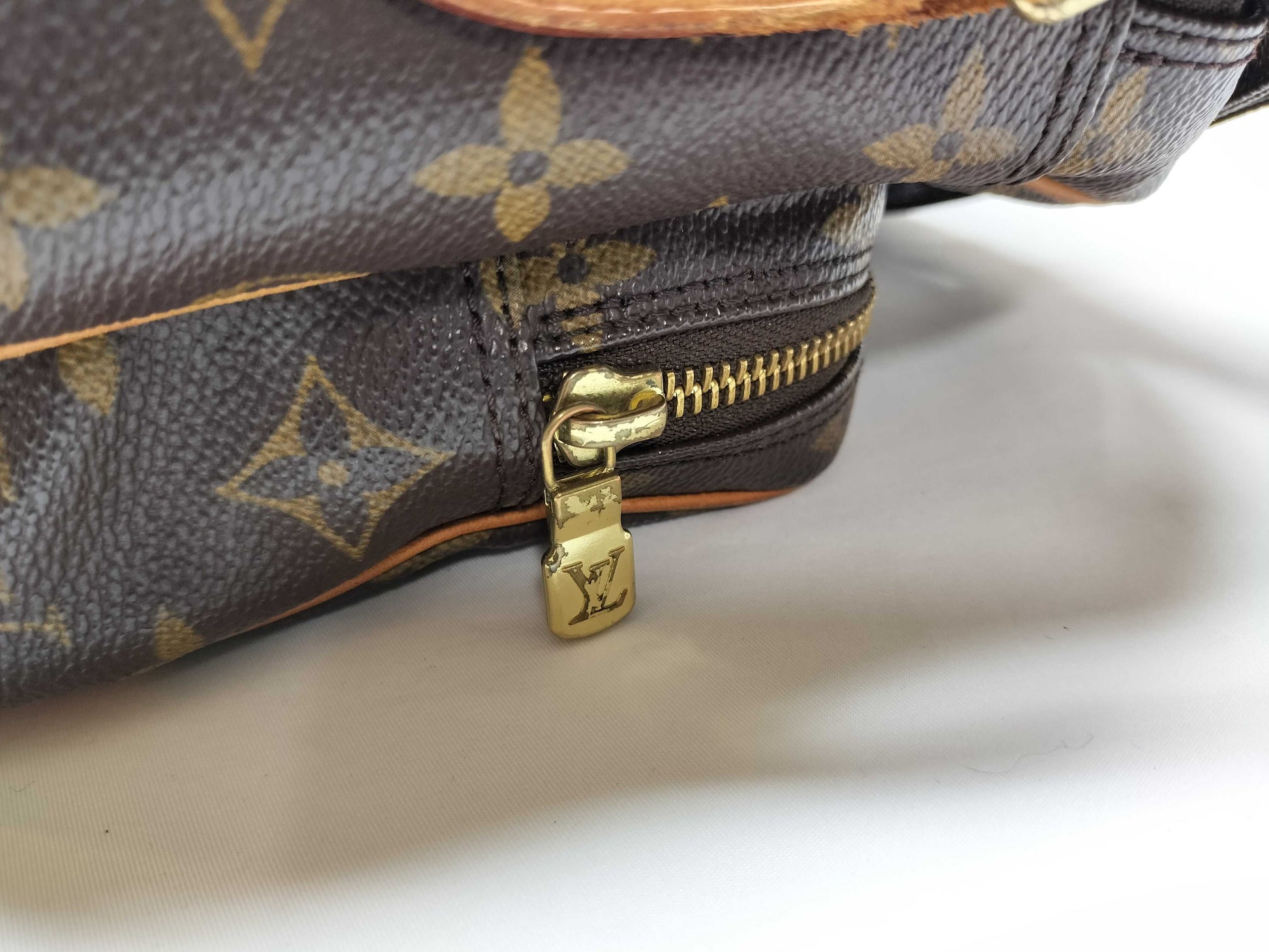 LOUIS VUITTON Monogram M45244 Nile Shoulder Bag