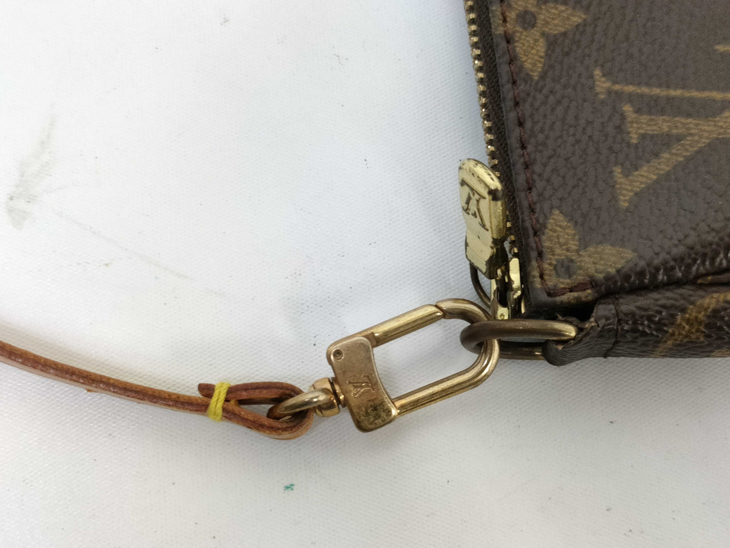 LOUIS VUITTON Monogram M40712 Pochette Accessoires Pouch