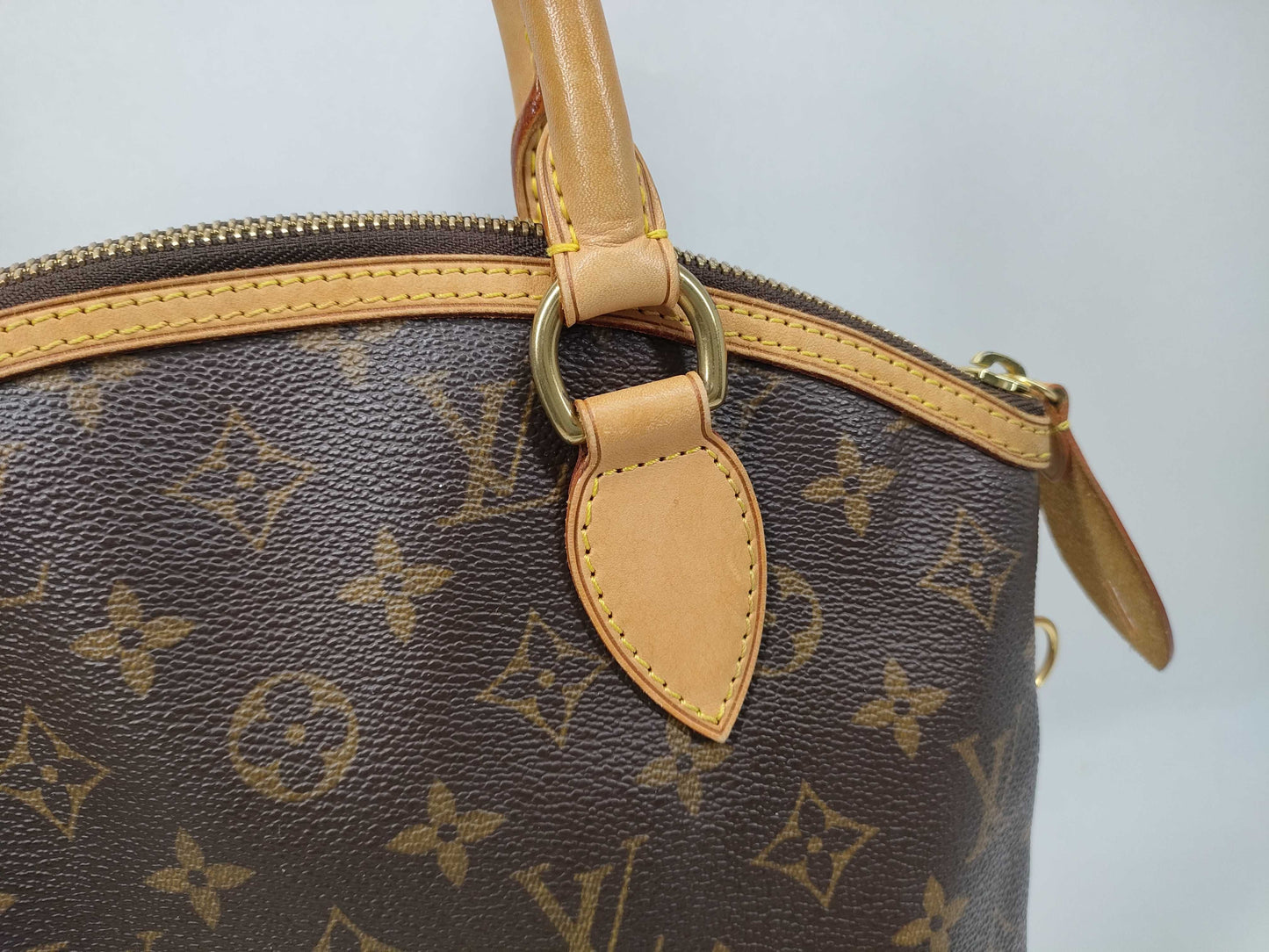 LOUIS VUITTON Monogram M40102 Lockit Handbag