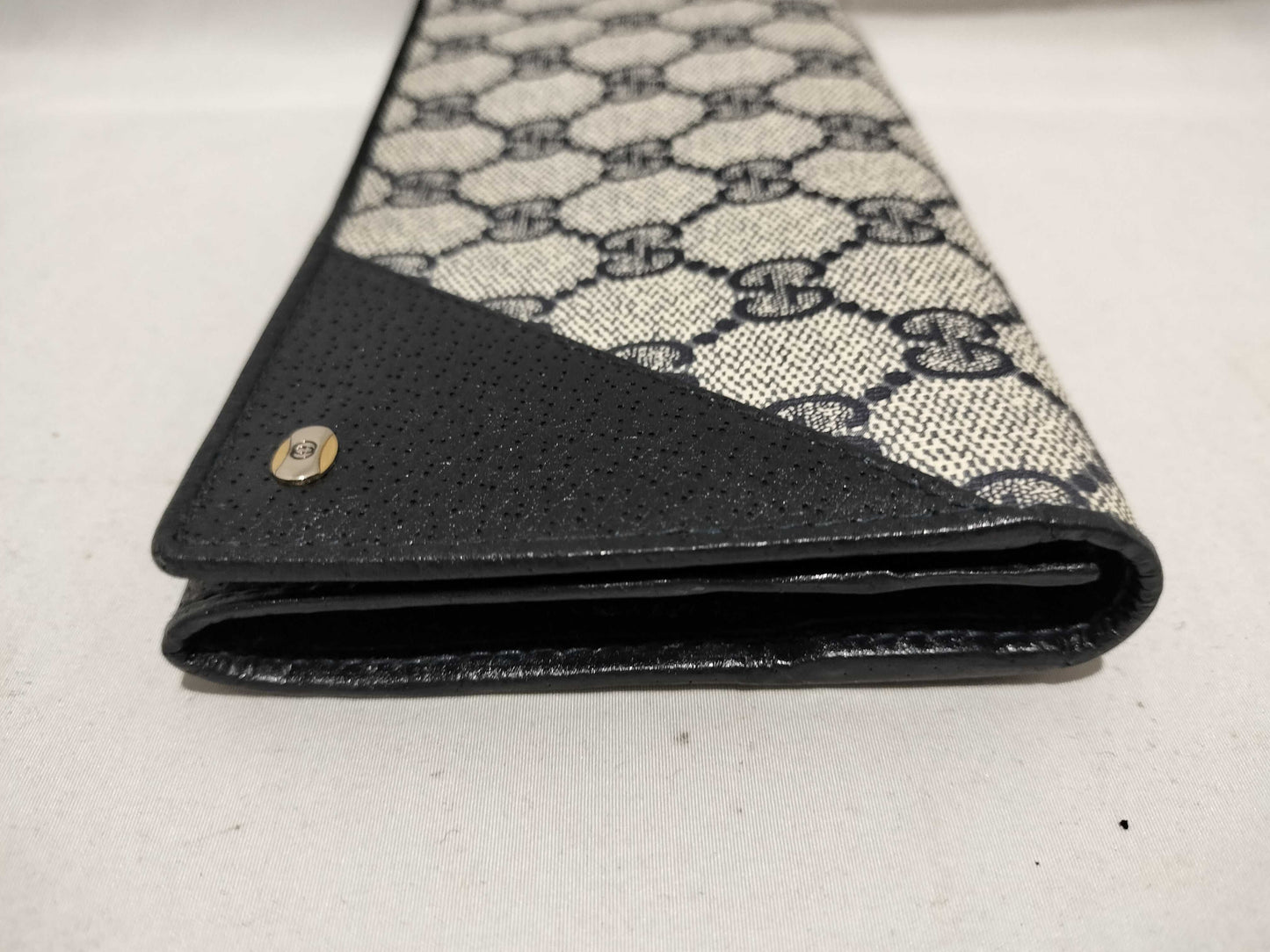 GUCCI GG Supreme Long Wallet