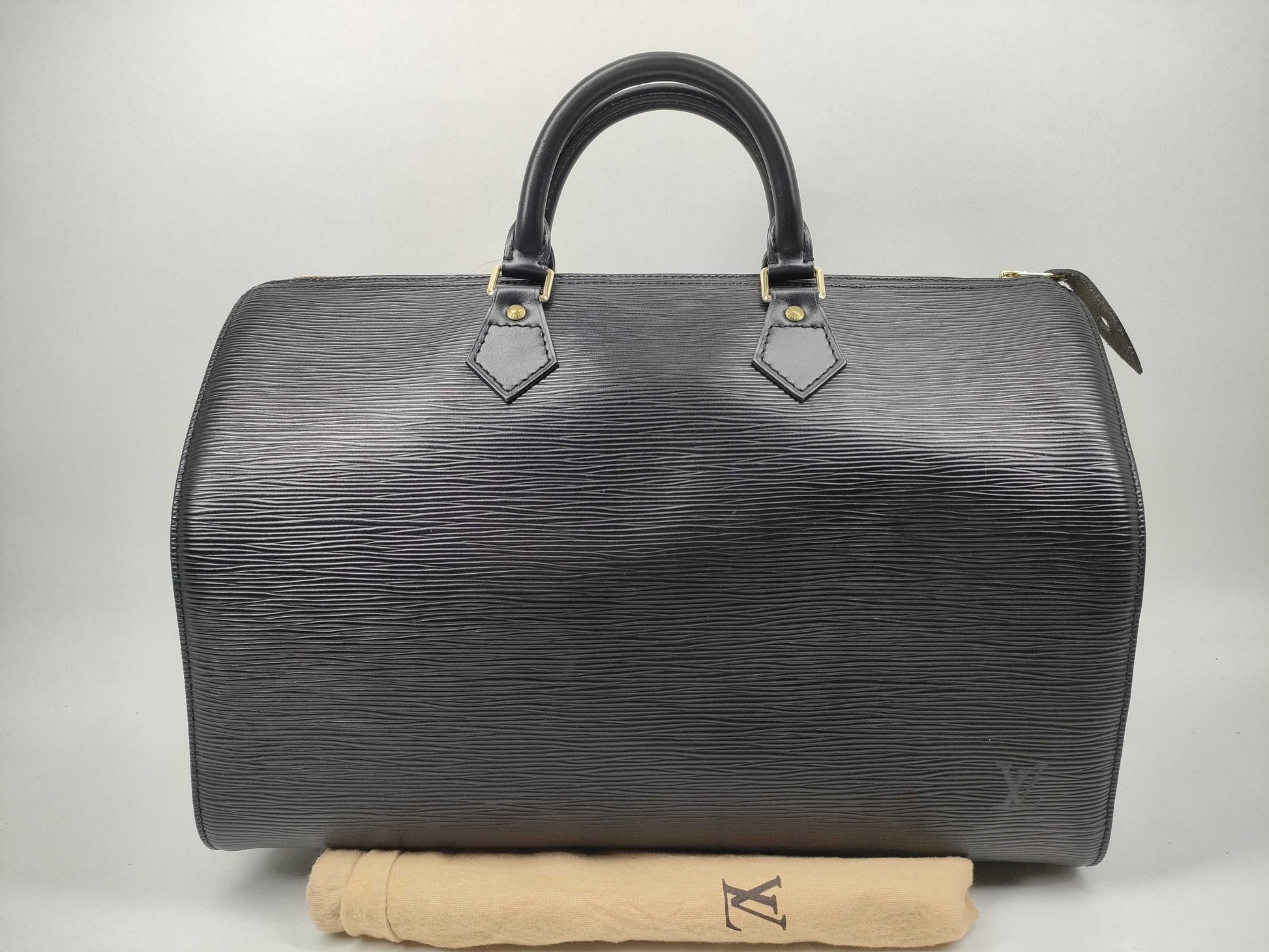 LOUIS VUITTON Epi Speedy 30 Noir Boston Bag