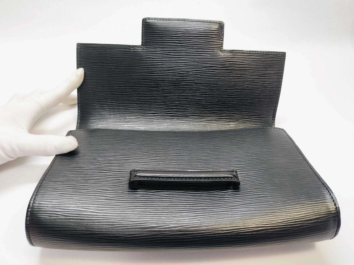 LOUIS VUITTON Epi Chaillot Clutch Bag