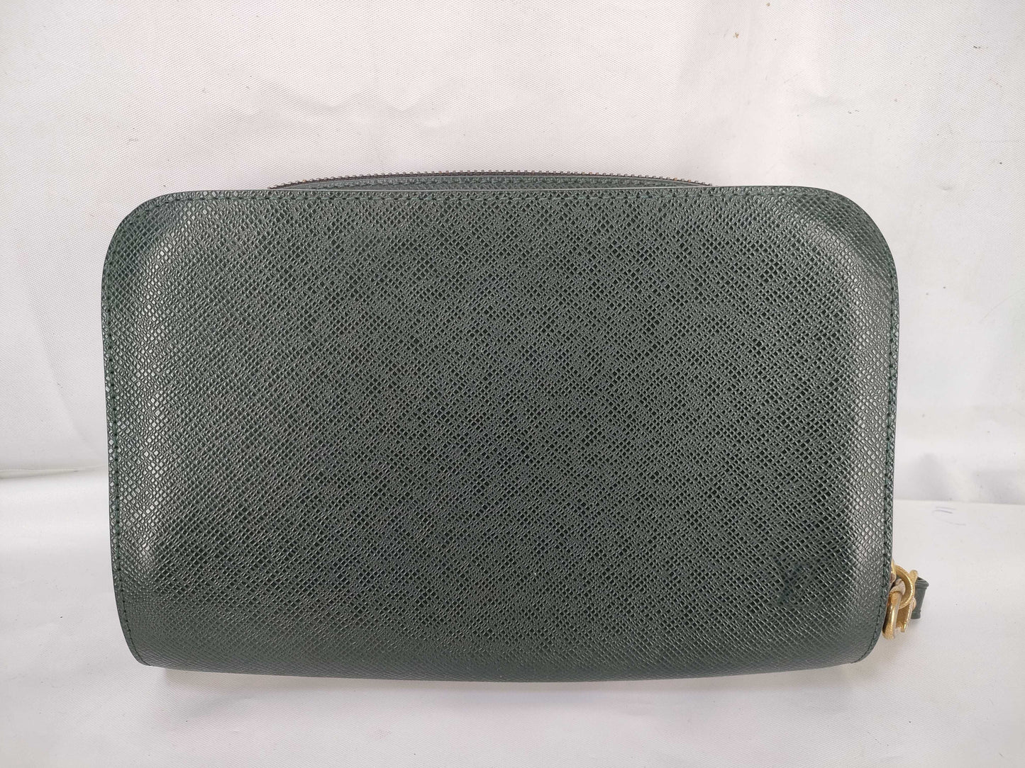 LOUIS VUITTON Taiga Episea Green Handbag