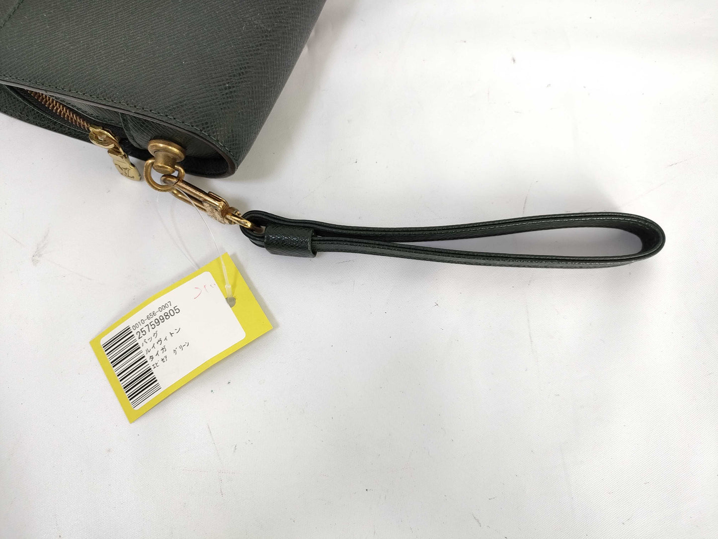 LOUIS VUITTON Taiga Episea Green Handbag