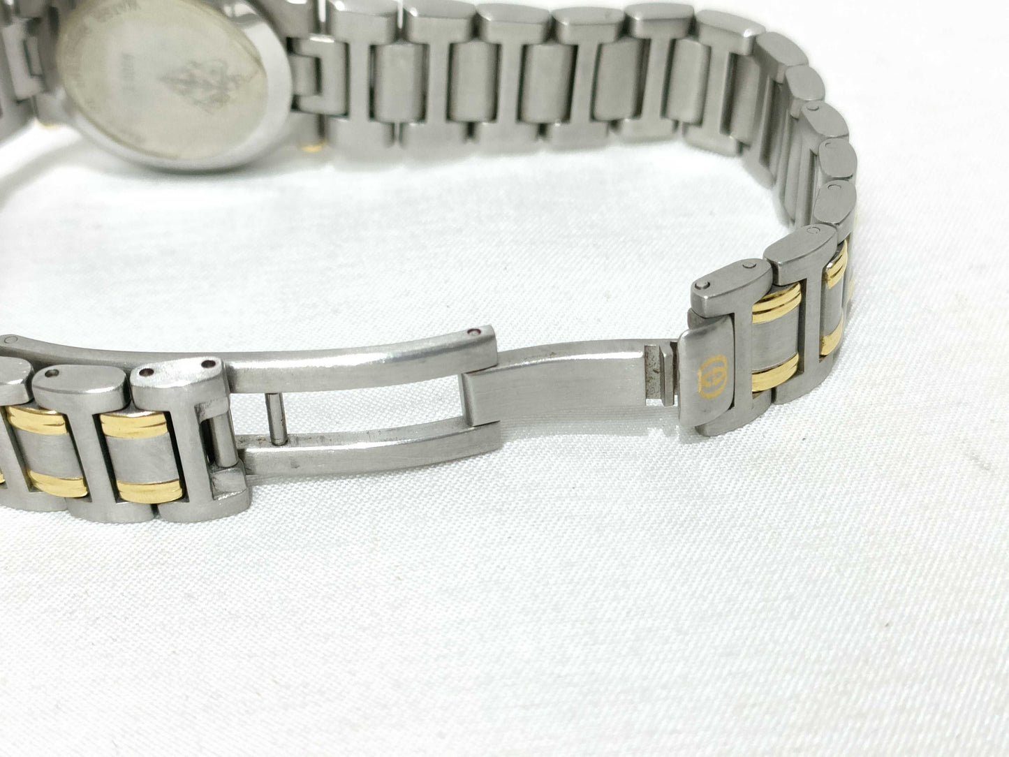 GUCCI 9000L Quartz Black Dial Women's Watch