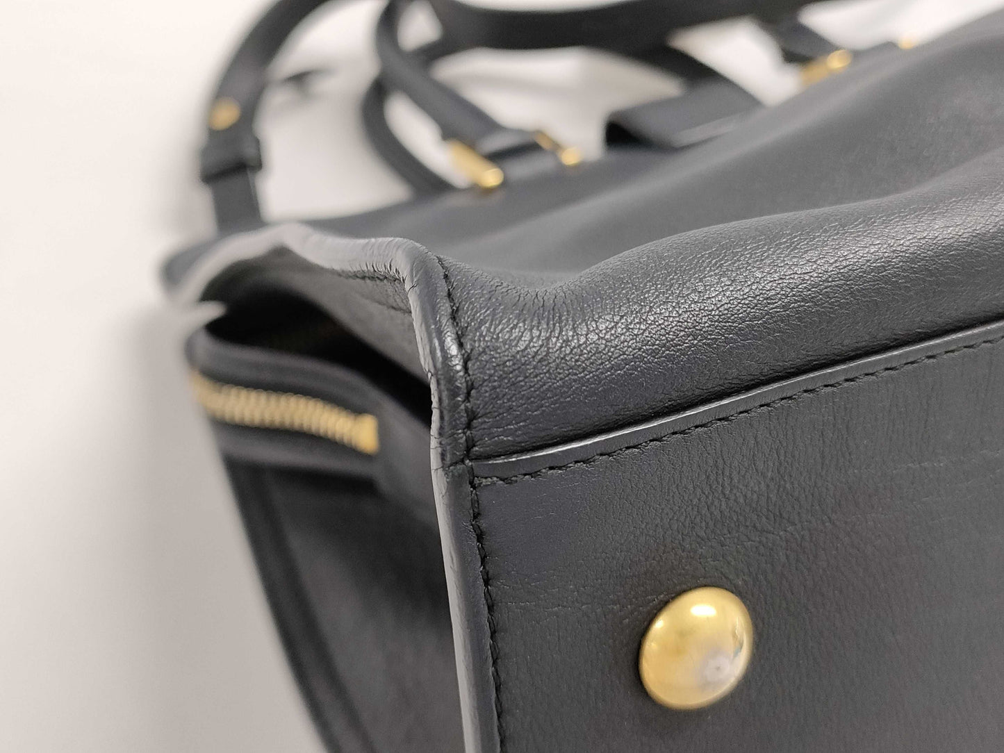 Yves Saint Laurent Petit Cabas Y-Line 2-Way Shoulder Bag