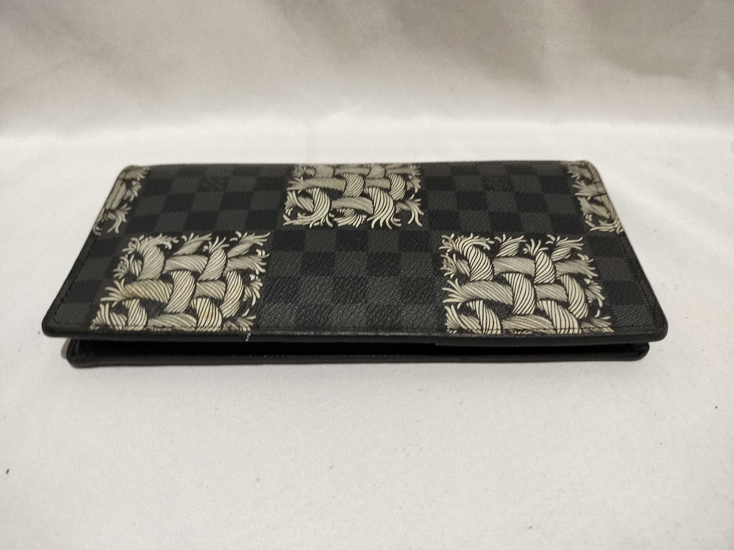 LOUIS VUITTON Damier Graphite Christopher Nemeth Collaboration Portefeuille Brazza N61211 Wallet