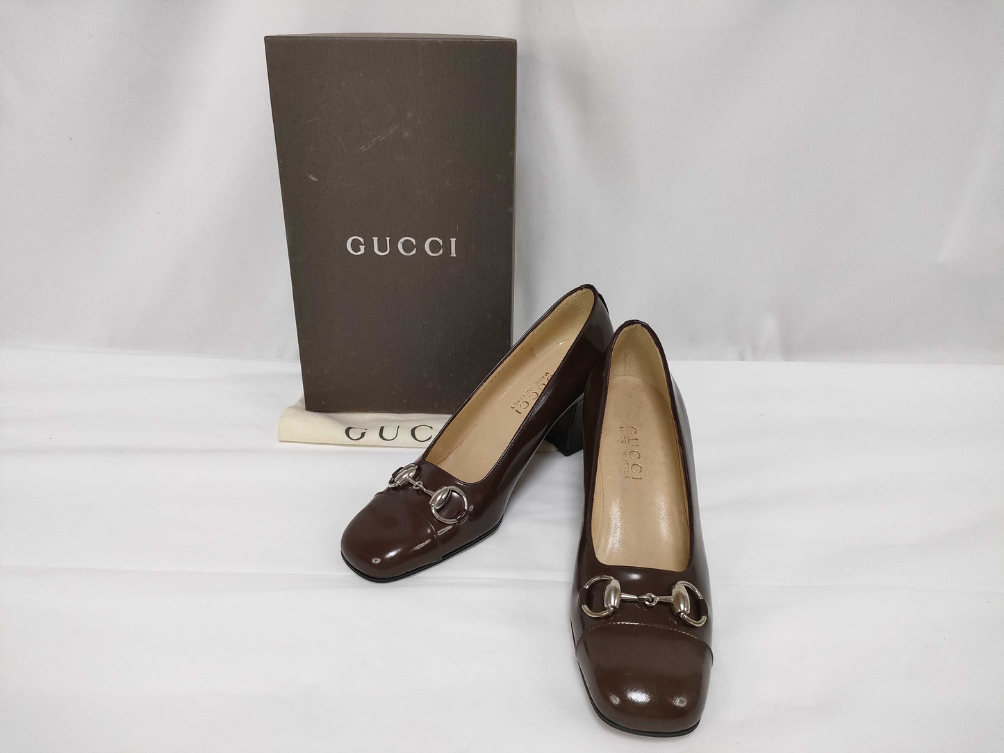 GUCCI Enamel Bit Metal Fittings 101 2292 7B Pumps