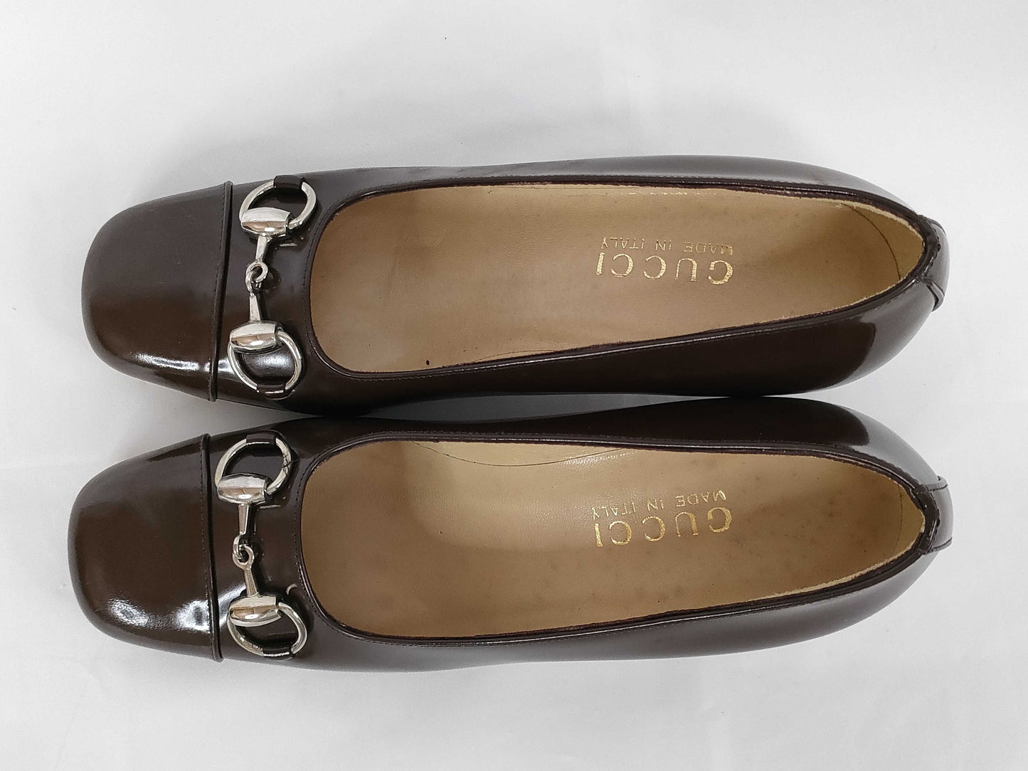 GUCCI Enamel Bit Metal Fittings 101 2292 7B Pumps