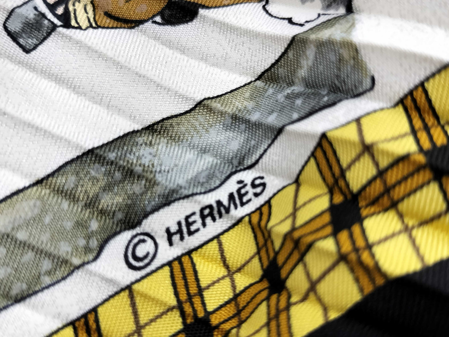 HERMES Pleated Carré Black Other Apparel